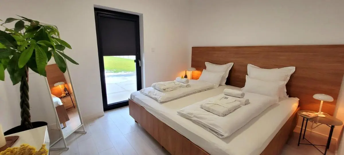 Image 6 of 17 DOM duży parking , Mandoria , PTAK , 2 Sypialnie lub 1 sypialnia, taras , Autostrada A1, Kalinowskiego 17E WIFI