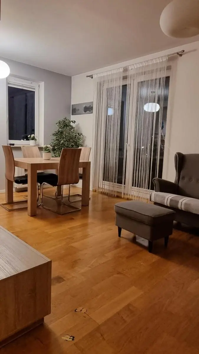 Image 4 of 3 pokojowe mieszkanie z balkonem i miejscem parkingowym, Łódź centrum