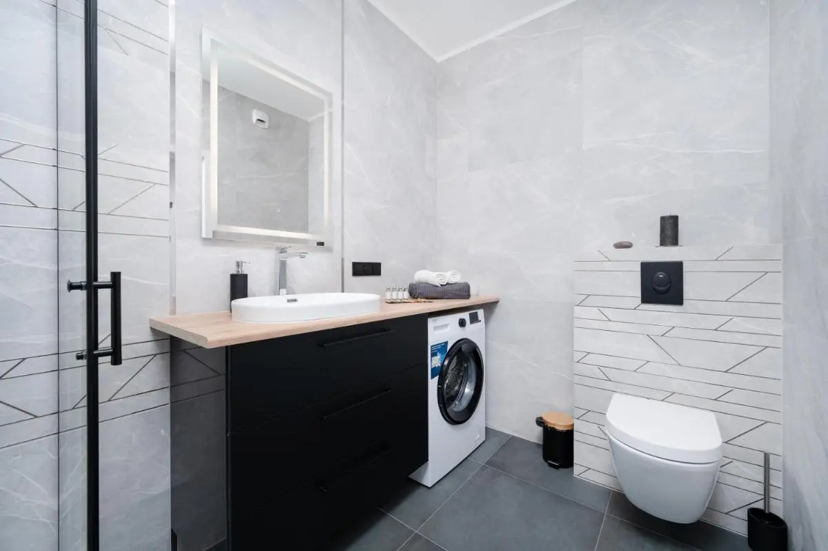 Image 2 of 69m2 Łódź Pomorska Apt – Balcony, Workspace, Bus – by Rentujemy