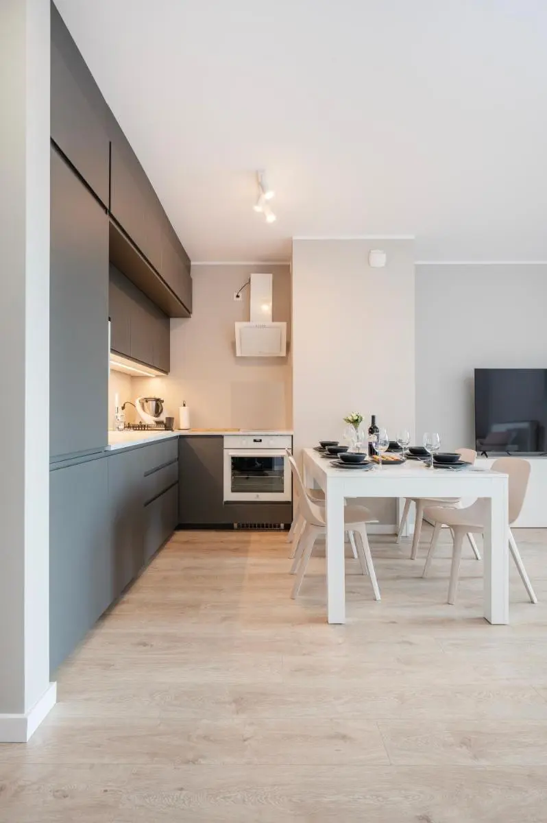 Image 5 of 72m2 Manufaktura Prestige Suite with Parking by Rentujemy