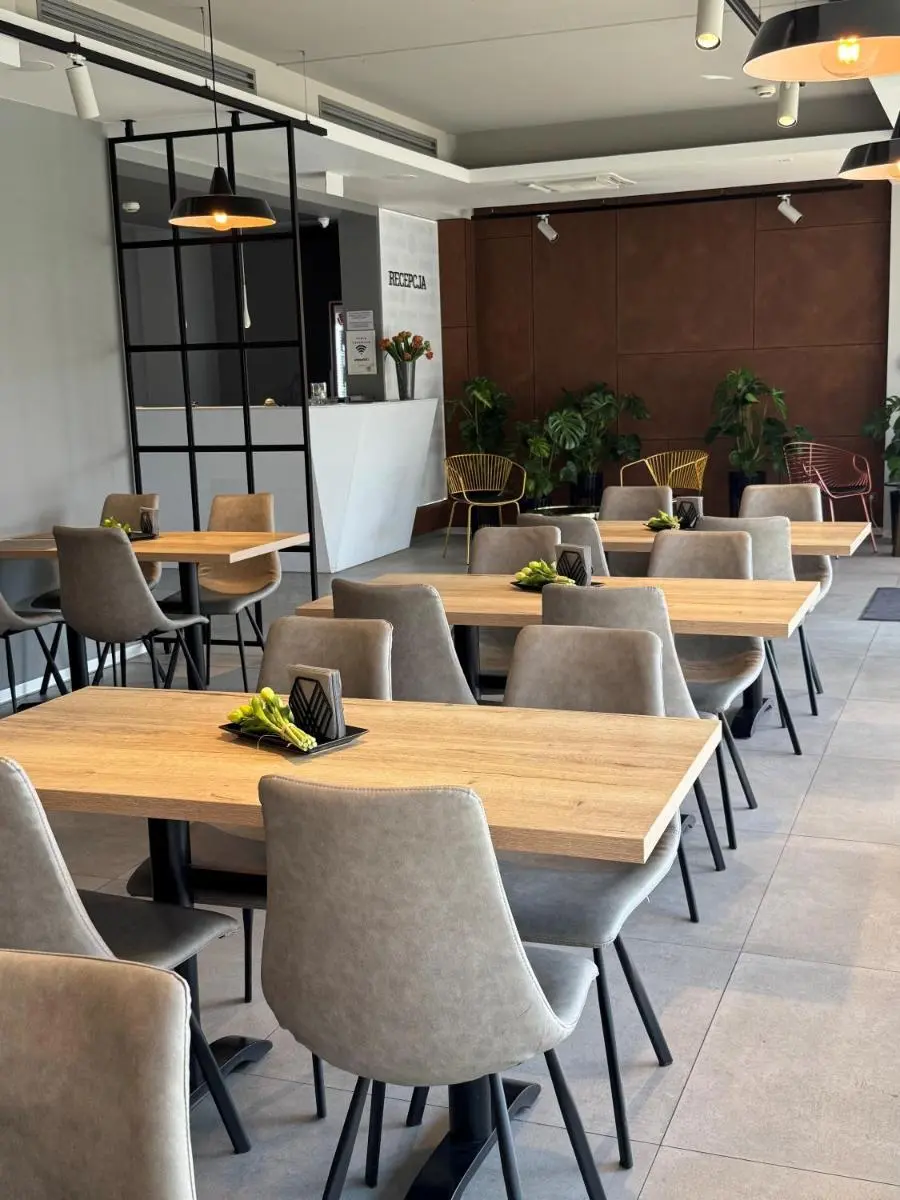 Image 4 of Abton Hotel