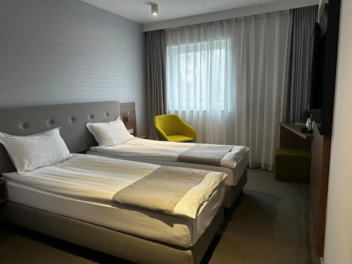 Image 1 of Abton Hotel