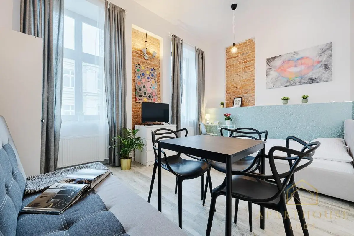 Image 3 of ApartHouse Center