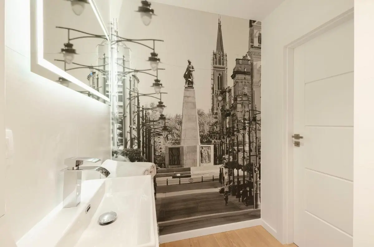 Image 2 of Apartament Centrum Wigury Dostep Na Kod blisko Galeria Łodzka Piotrkowska Szary