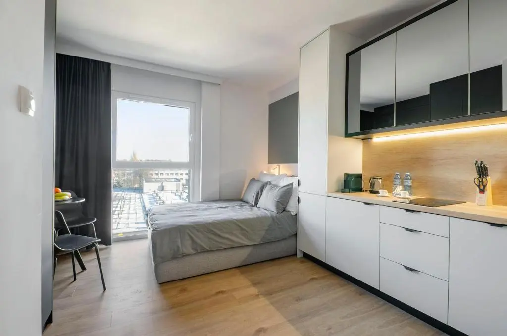 Image of Apartament Centrum Wigury Dostep Na Kod blisko Galeria Łodzka Piotrkowska Szary