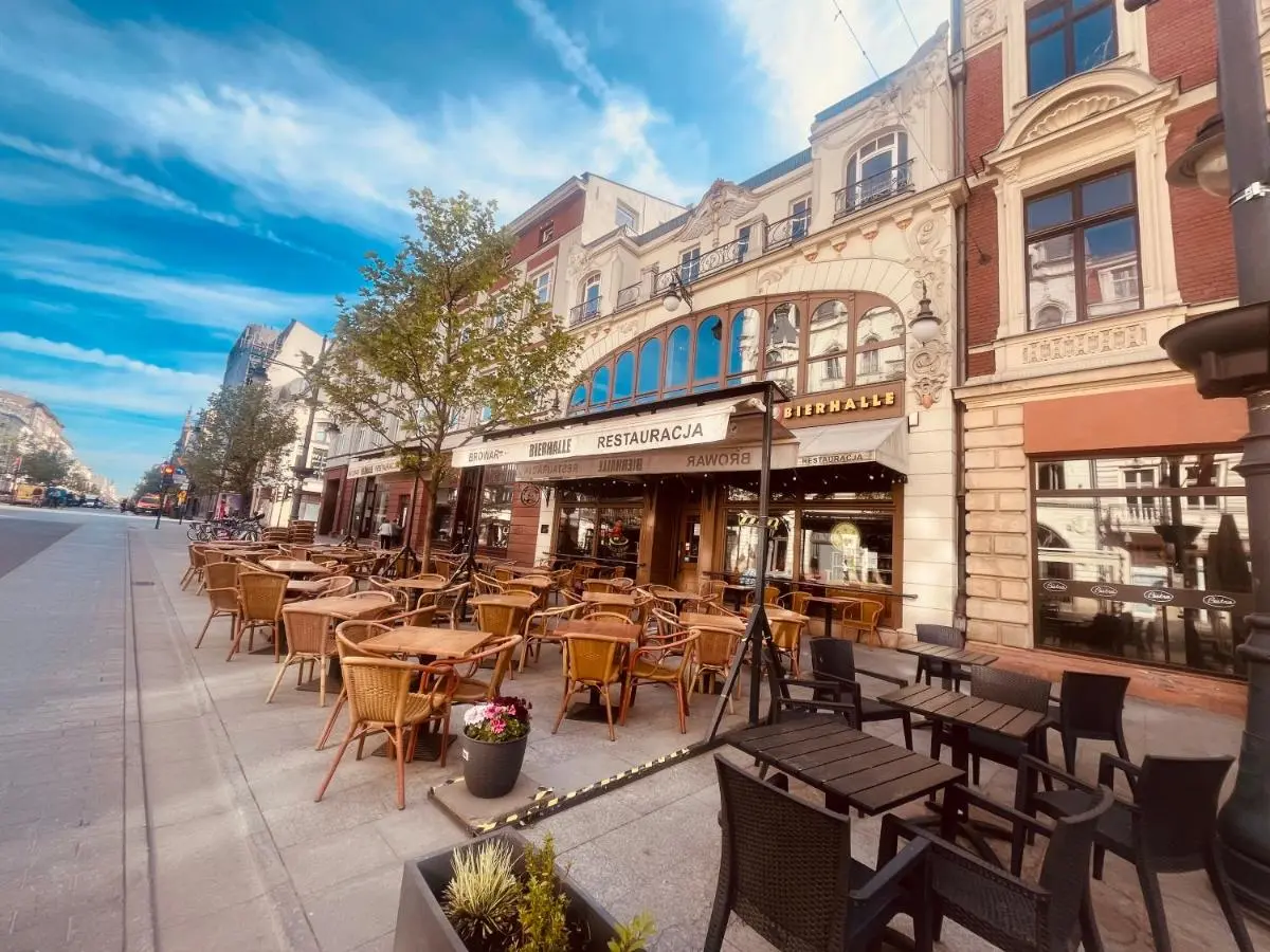 Image 5 of Apartament I LOVE PIOTRKOWSKA z wielkim lustrem, balkonem i klimatyzacją