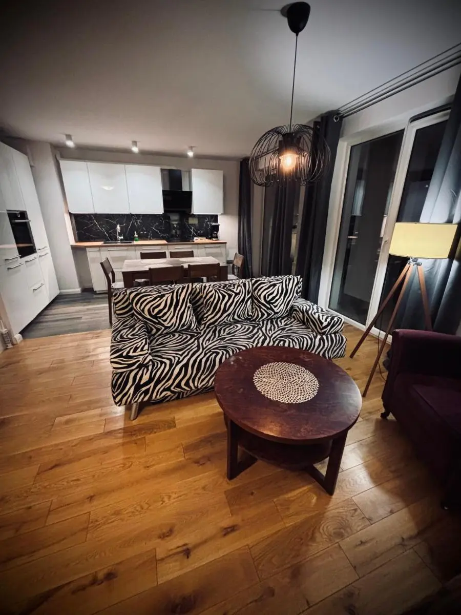 Image 3 of Apartament White Glove Deluxe Atlas Arena