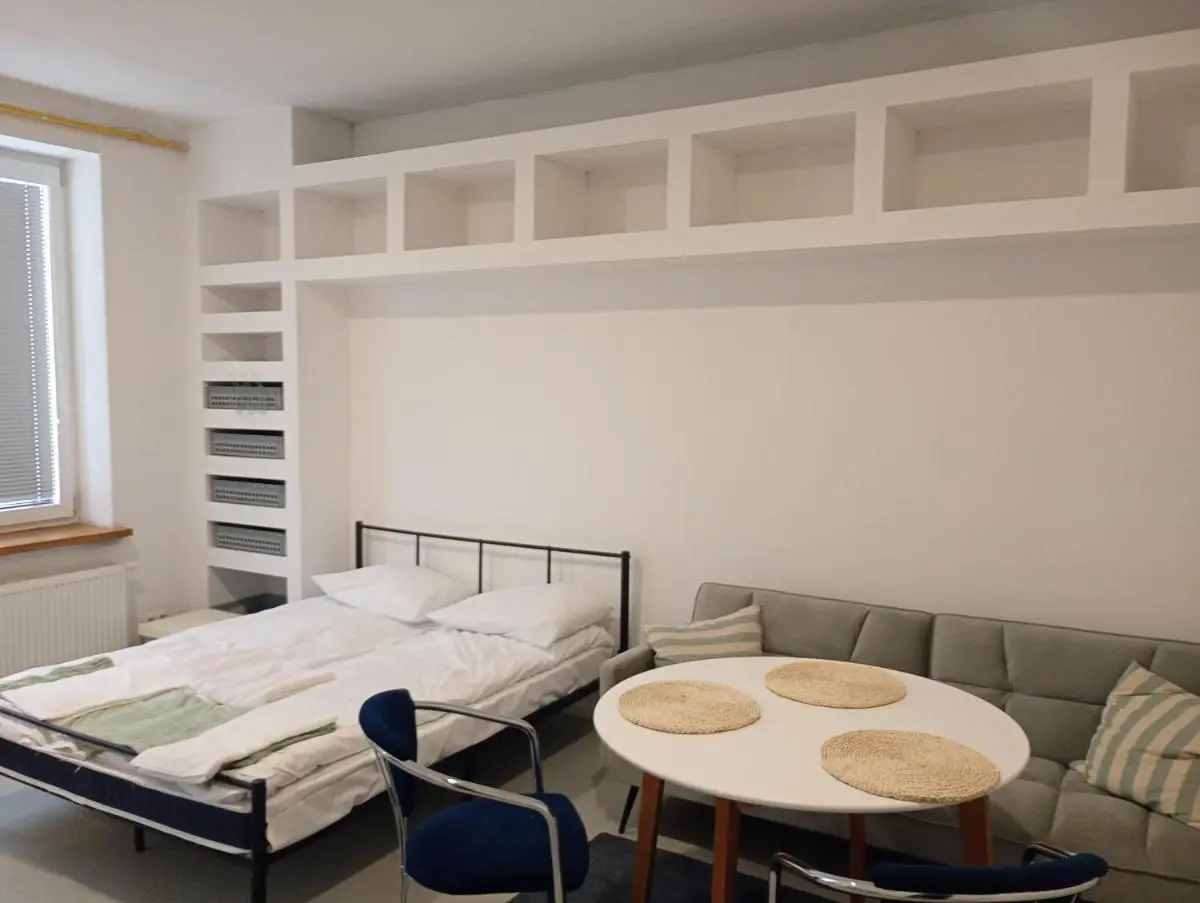 Image 1 of Apartament nr 10 – Kamienica Kameralna – Senatorska 4 – Dostęp na kod