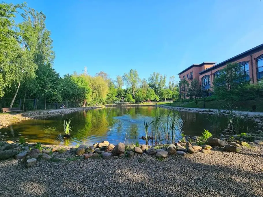 Image 5 of Apartament przy Loftach u Scheiblera parking podziemny, Śniadaniownia