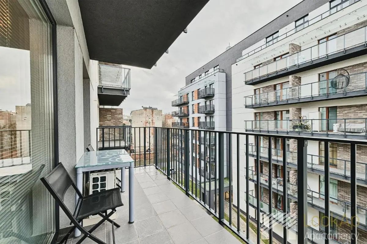 Image 5 of Apartment Industrial Red by LookAp – parking, klimatyzacja