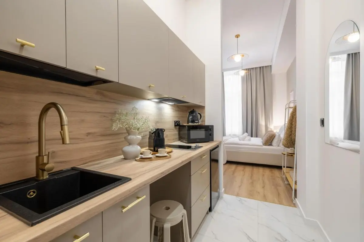 Image 6 of BAST 143 Apartamenty TOP LOCATION do wyboru z wanną ,andresolą , OFF Piotrkowska , WYTWÓRNIA , EC1 ,Stajnia Jednorożca , WINDA , parking na terenie , Orientarium , Hopa Lupa , ATLAS ARENA