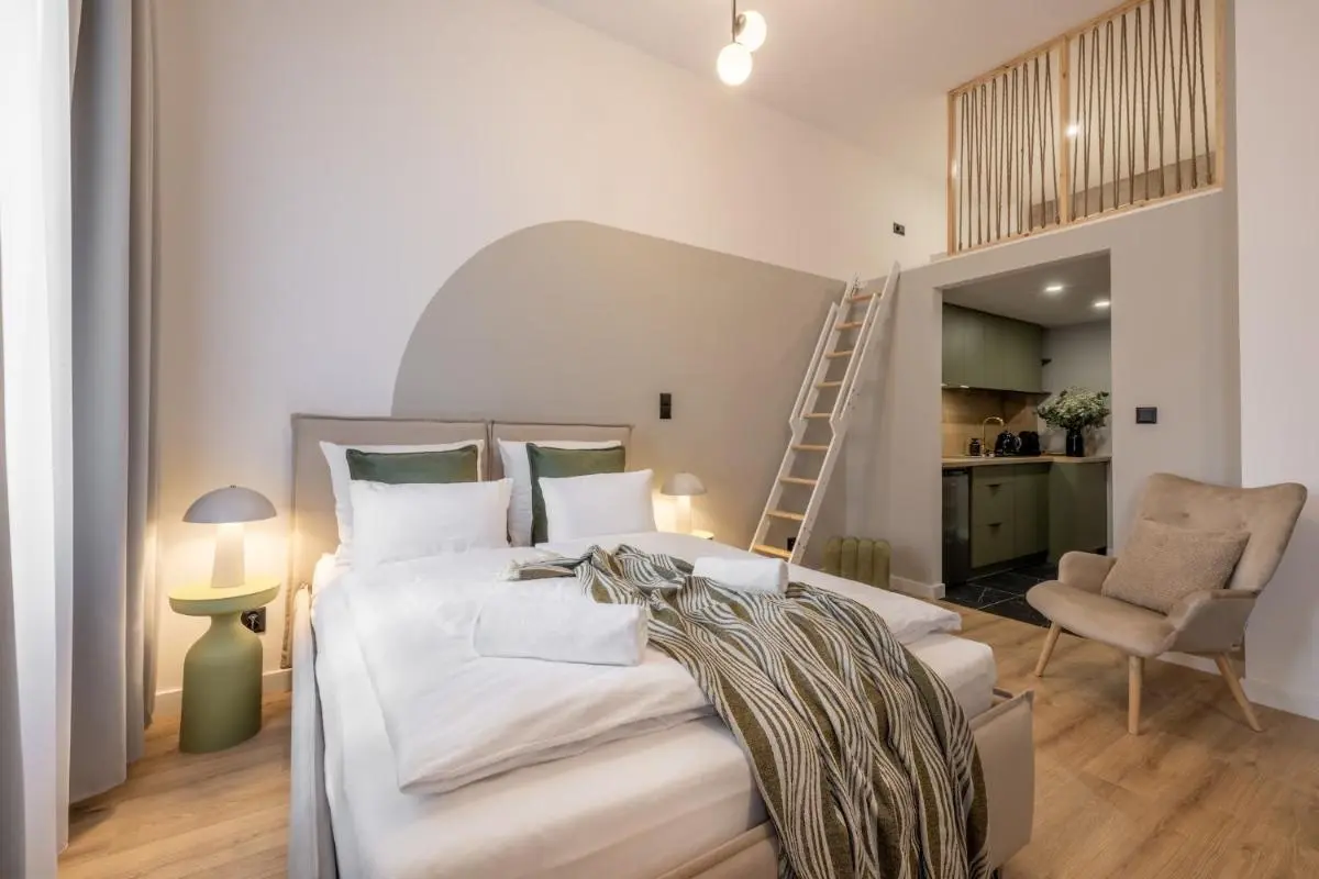 Image 1 of BAST 143 Apartamenty TOP LOCATION do wyboru z wanną ,andresolą , OFF Piotrkowska , WYTWÓRNIA , EC1 ,Stajnia Jednorożca , WINDA , parking na terenie , Orientarium , Hopa Lupa , ATLAS ARENA