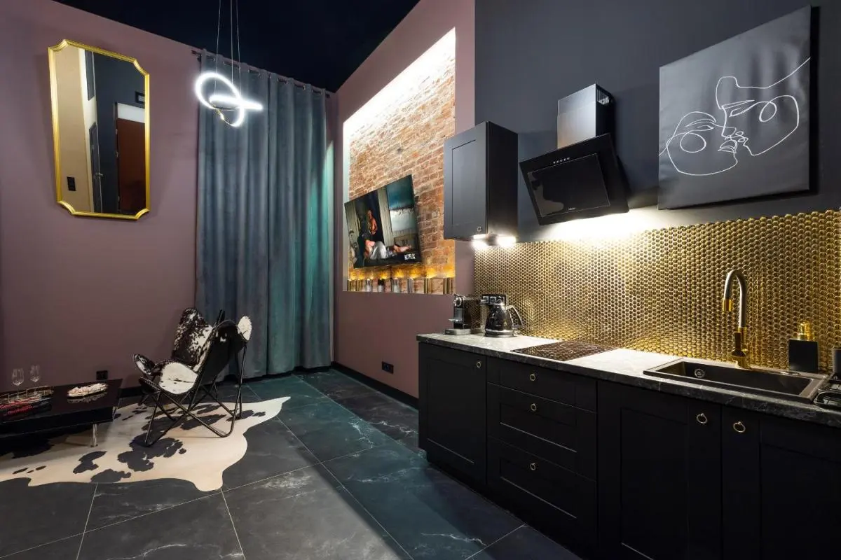 Image 1 of BDSM Apart Grey Manufaktura Centrum Miasta Legionów 18 Parking na terenie , dla dorosłych ADULTS ONLY