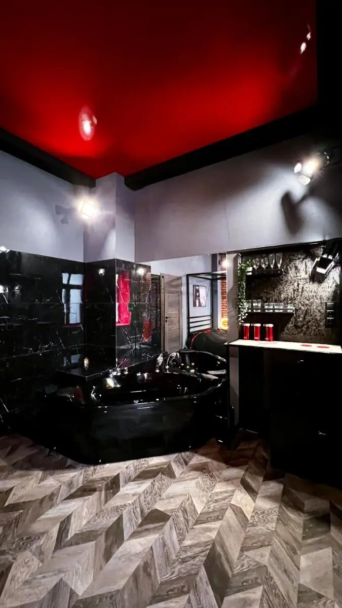 Image 6 of BDSM Red Room Apartment