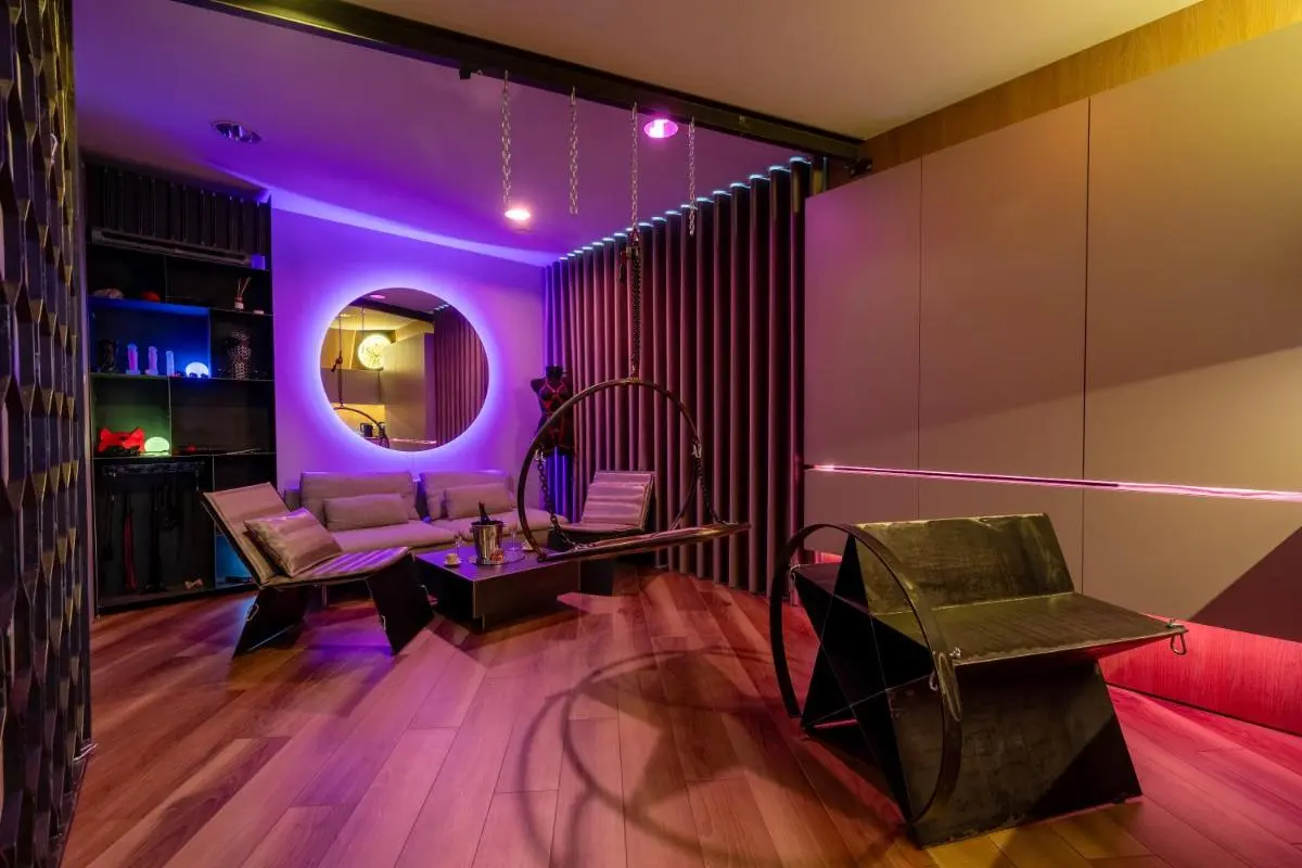 Image 6 of BDSM SWING KLIMA Apartamenty Lustra super wygodne łóżko , huśtawka ,dla dorosłych ADULTS ONLY