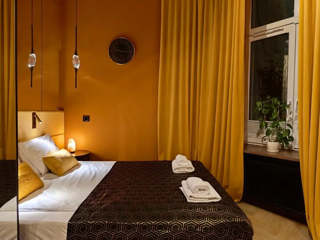 Image of BOOGIE Home Papillon 12