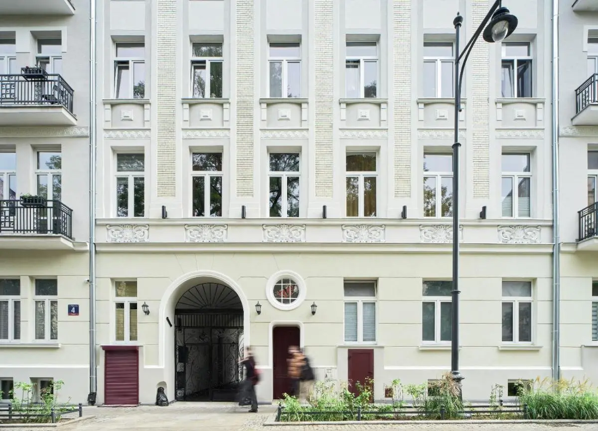 Image 6 of BOOGIE Home Papillon 13