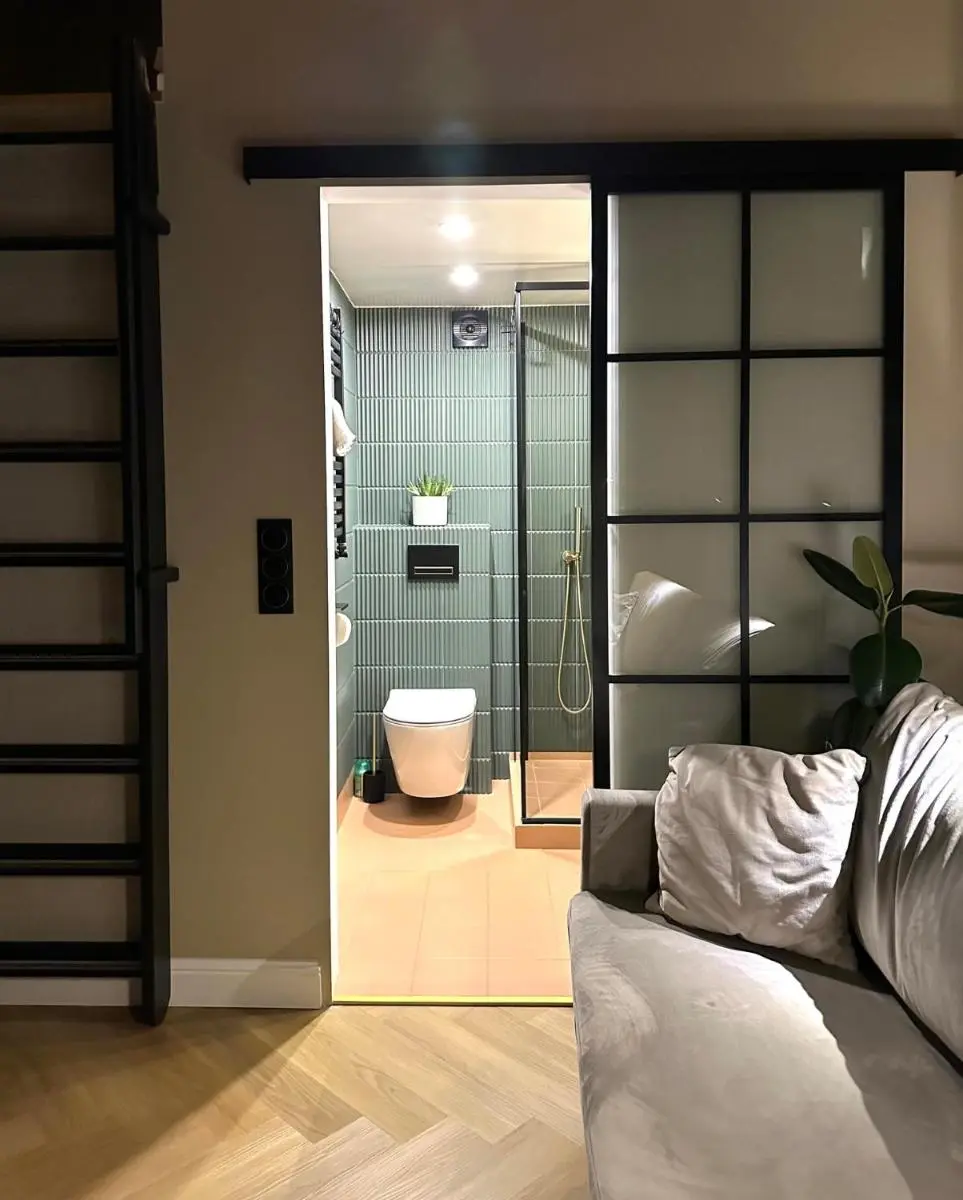 Image 4 of BOOGIE Home Papillon 13