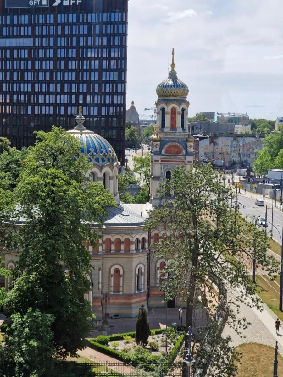 Image 1 of BestView CENTRUM Netflix