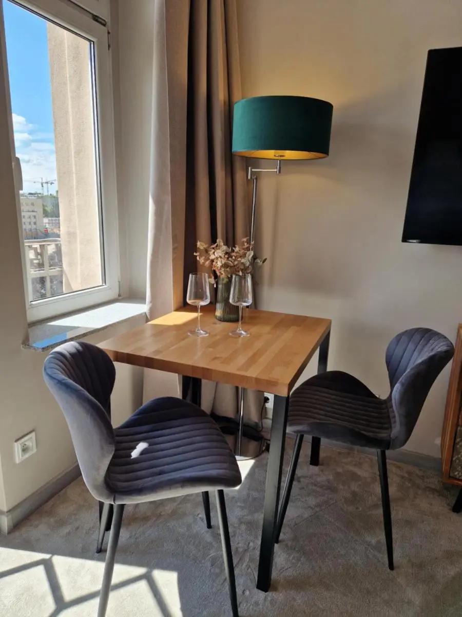 Image 4 of BestView CENTRUM Netflix