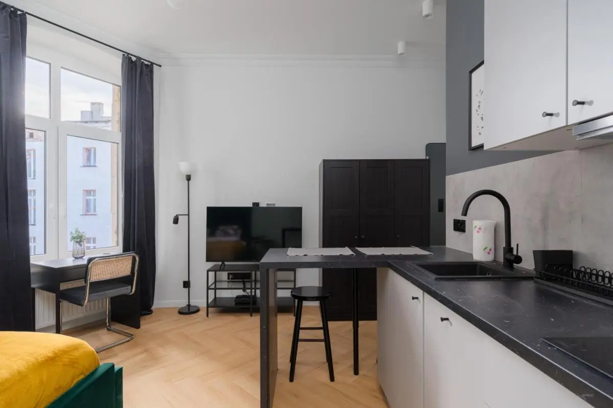 Image 2 of CITYSTAY Rewolucji w Centrum Łodzi