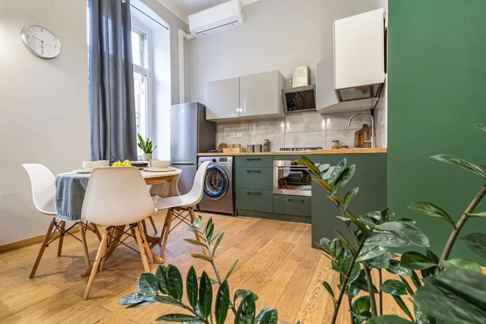 Image 6 of CIty Host Próchnika