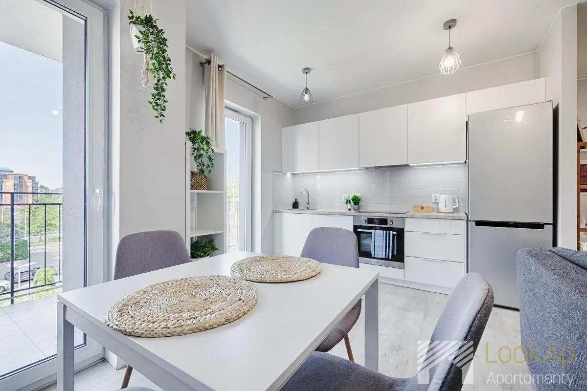 Image 3 of Central Park Supreme II by LookAp