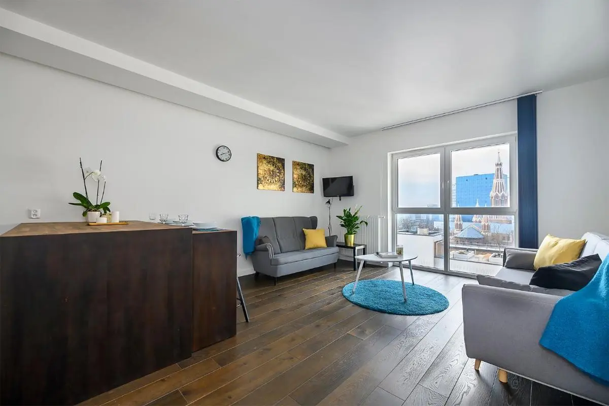 Image 4 of Centre Point Ilumino Apartment