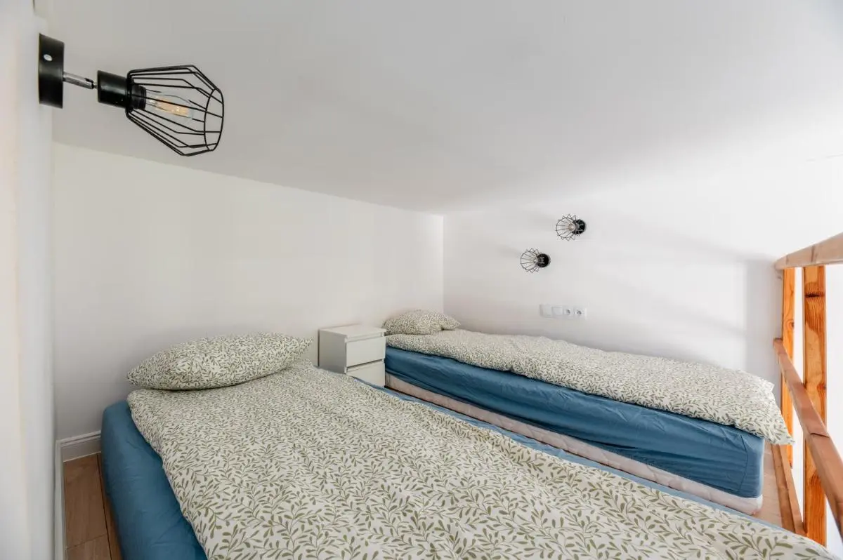 Image 1 of Centrum 1 Łódź Andrzeja Struga 46