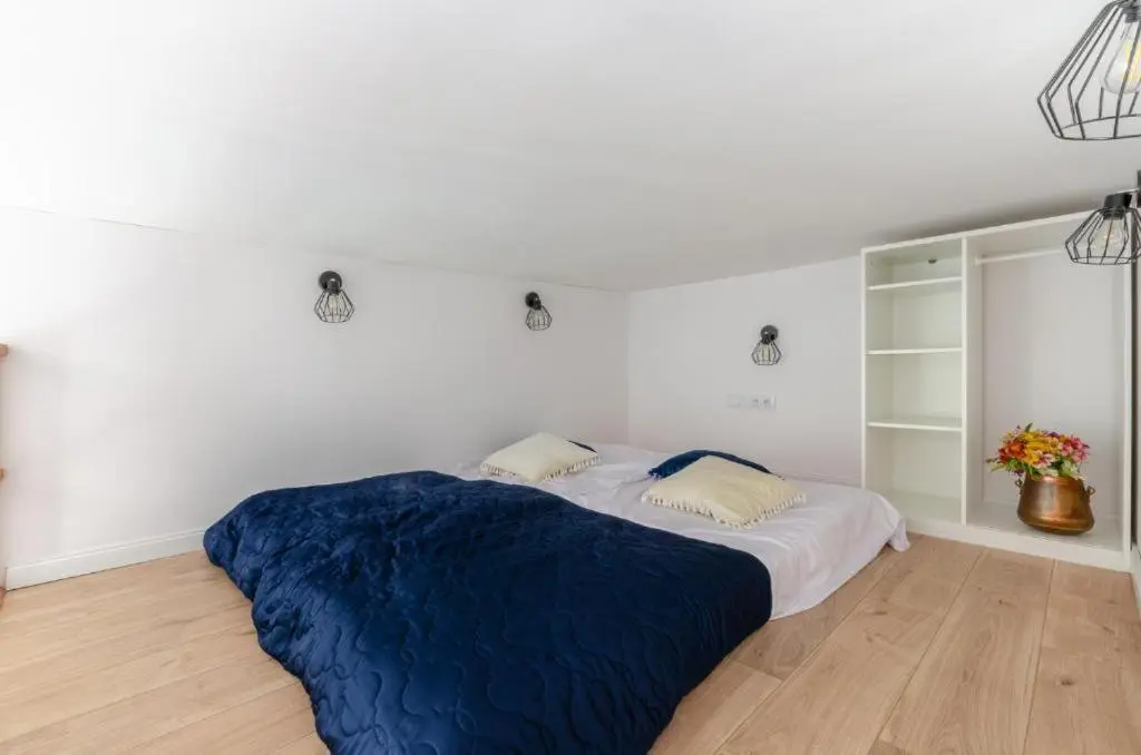 Image 1 of Centrum 2 Narutowicza 56 Łódź