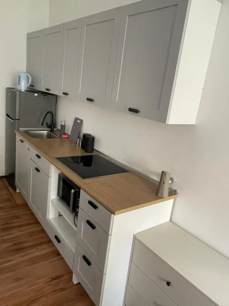 Image 3 of Cherry Apart Legionów 24