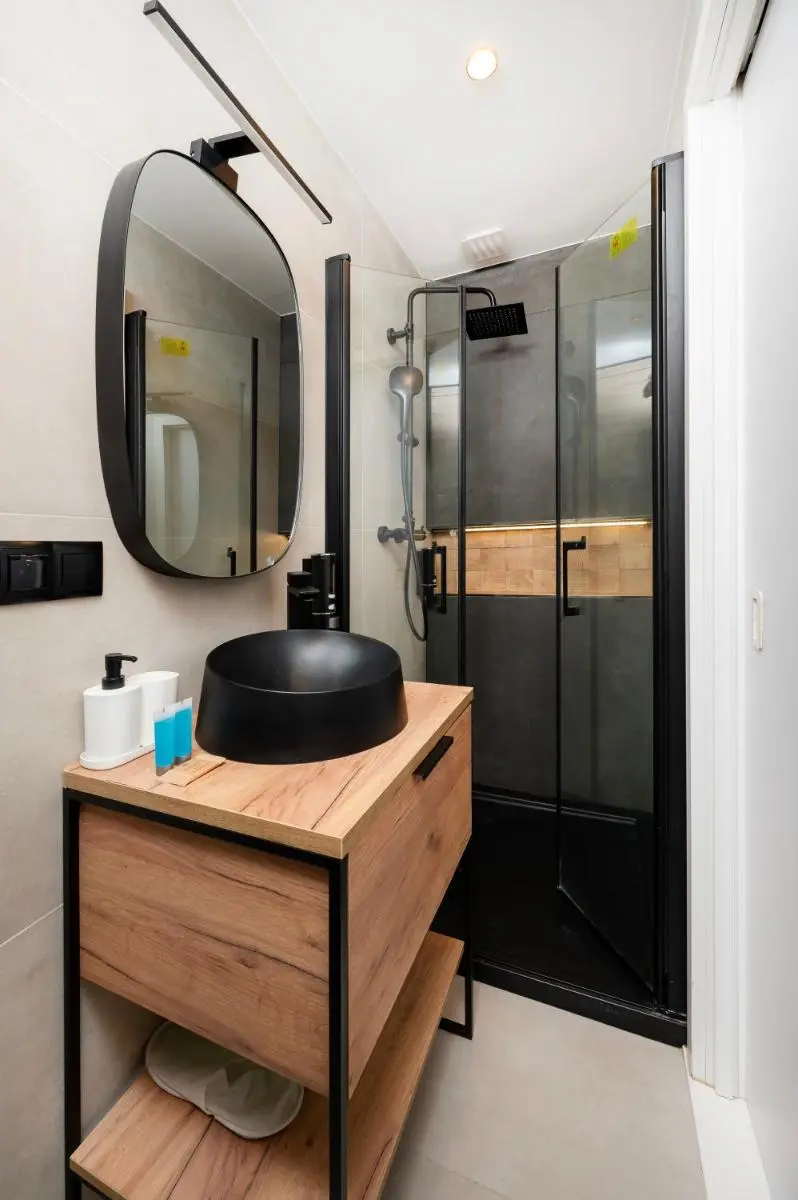 Image 3 of City Centre Boho Studio