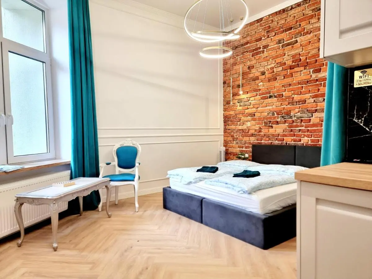 Image 1 of City Host Rewolucji 23