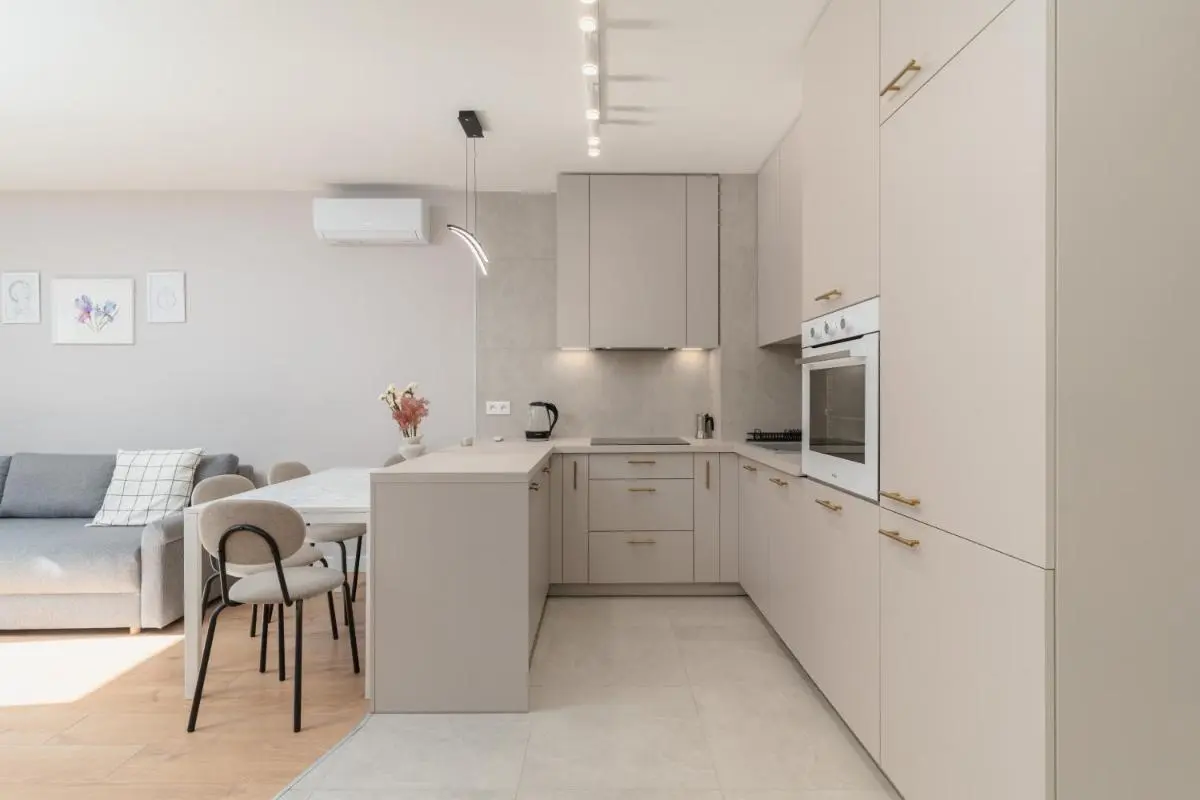 Image 3 of City Host Wólczańska