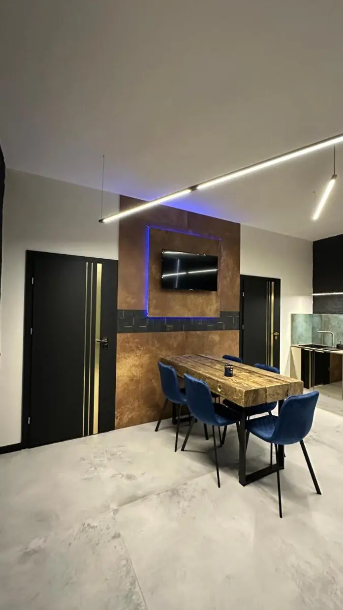 Image 3 of DarkHouse Caesar