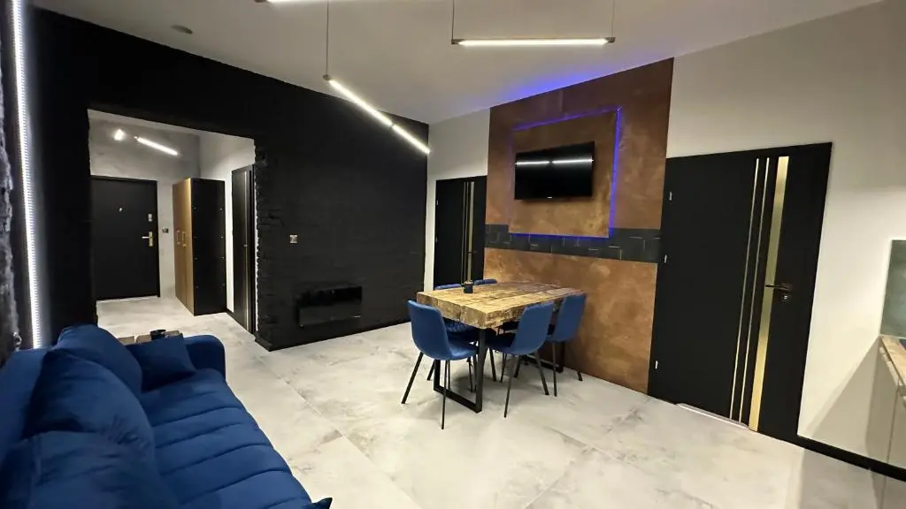 Image of DarkHouse Caesar