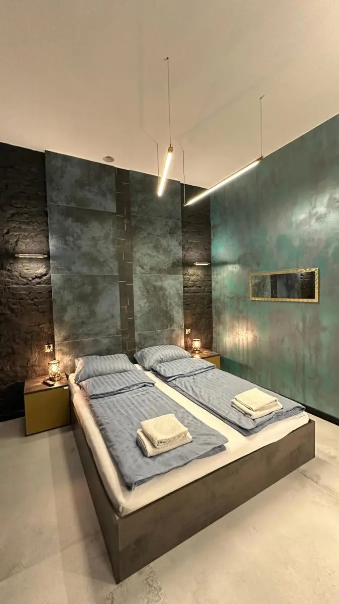 Image 4 of DarkHouse Caesar