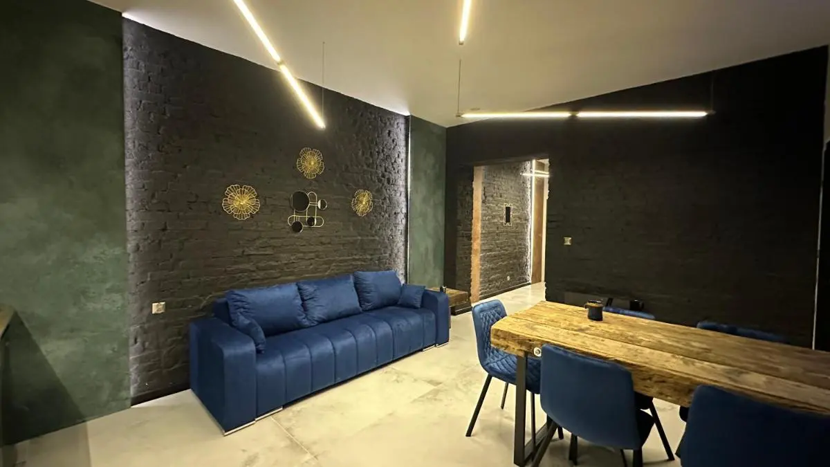 Image 2 of DarkHouse Caesar