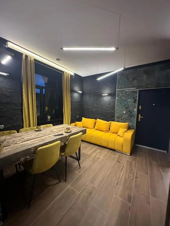 Image of DarkHouse FLAVIKER