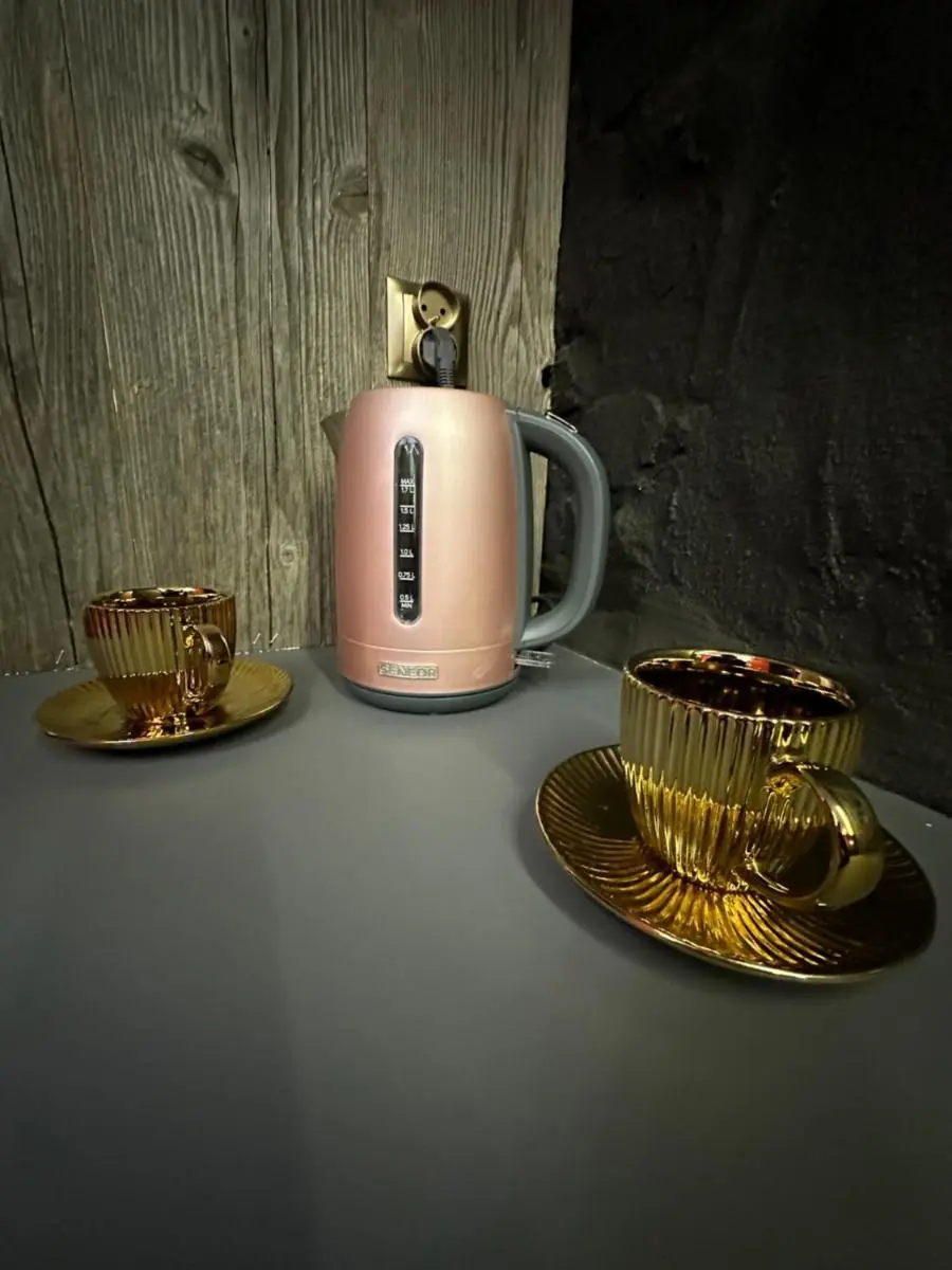 Image 3 of DarkHouse Red