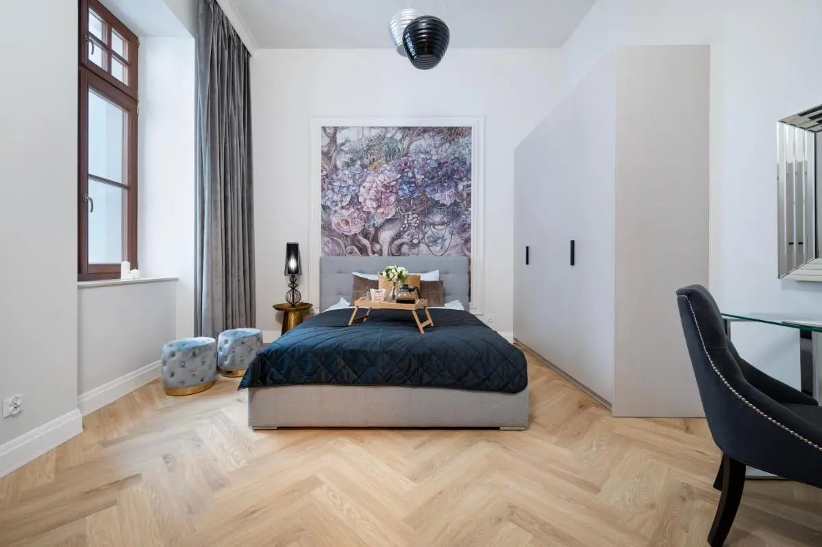 Image 1 of Downtown Apt – 42m2, Top Location – by Rentujemy