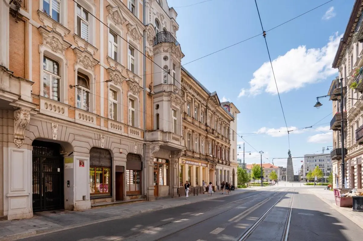 Image 5 of Downtown Apt – Parking, Piotrkowska St Nearby – by Rentujemy