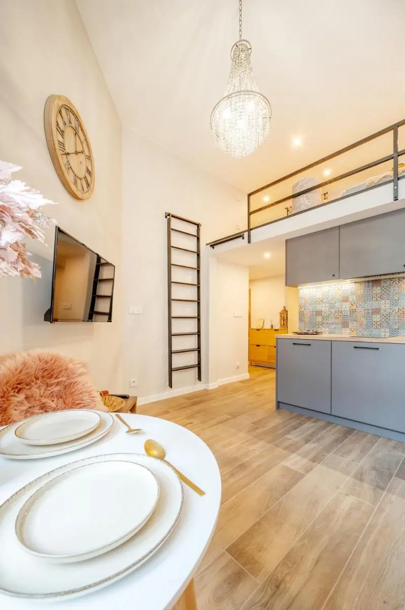 Image 4 of Downtown Cozy Apartments by Rentujemy