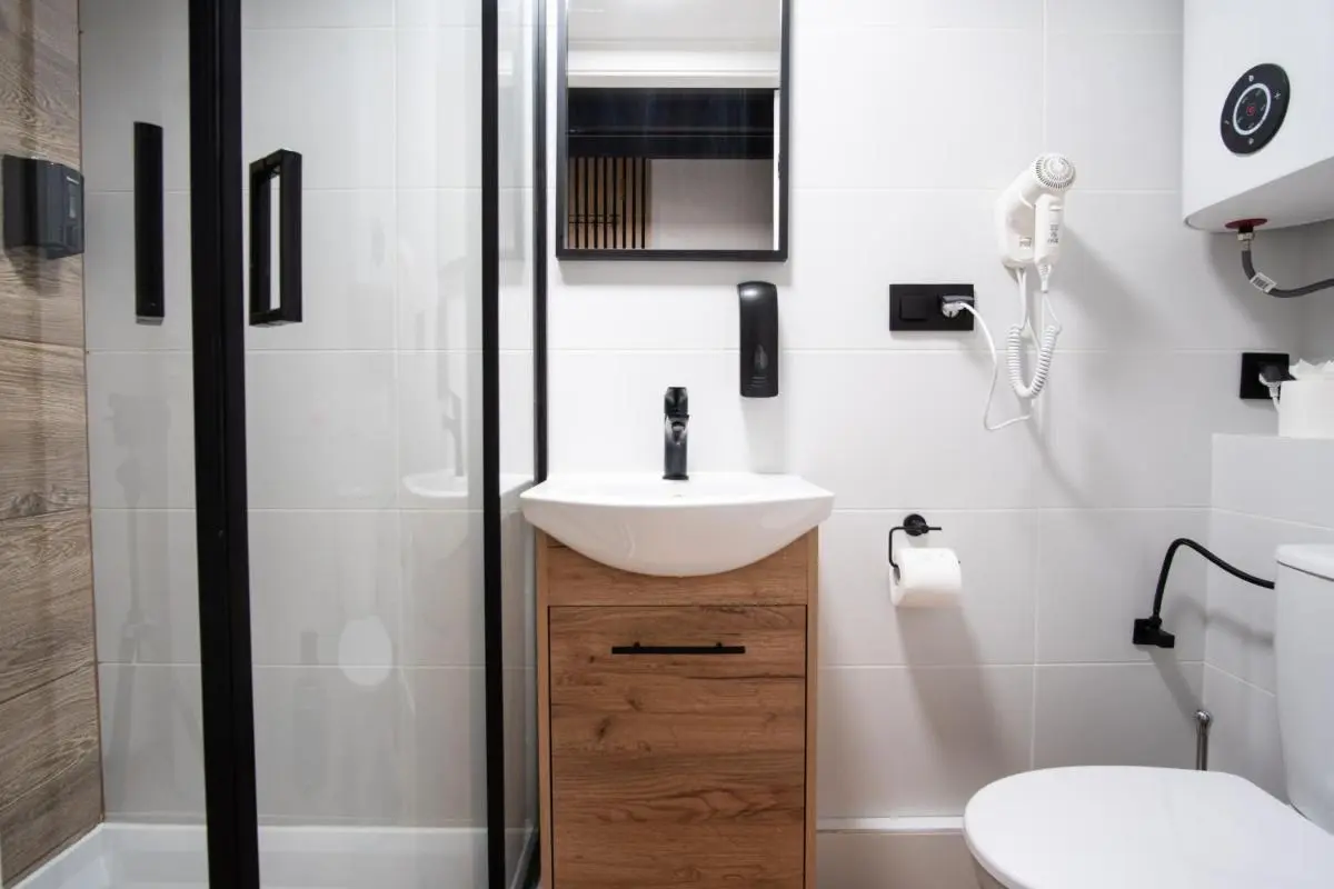 Image 6 of Dream Aparts – Piotrkowska 126 widok na deptak