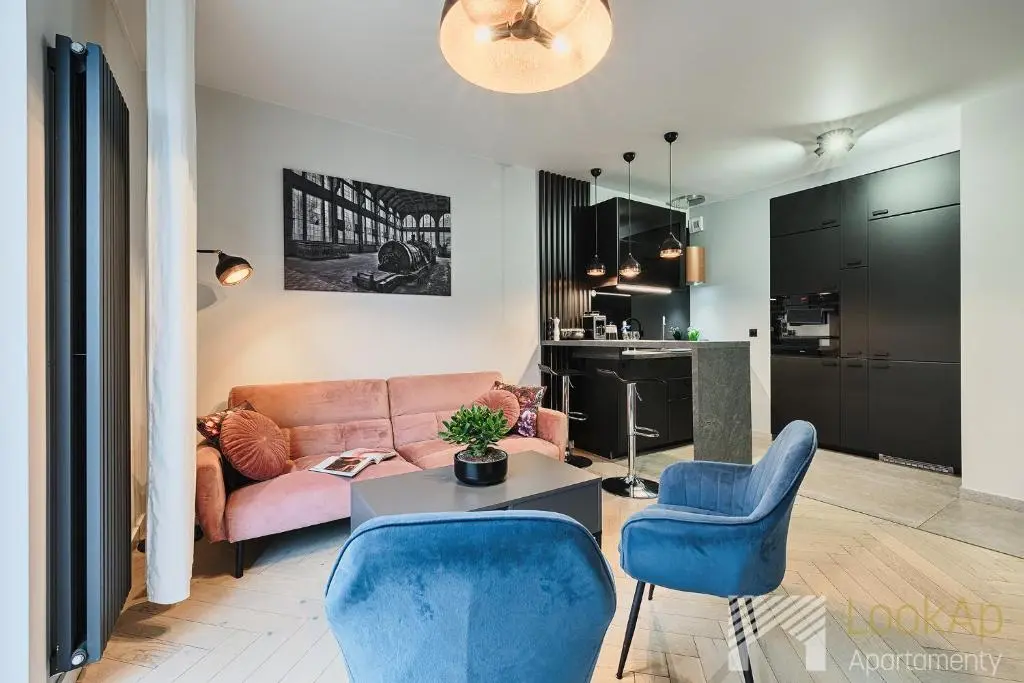 Image of Fuzja Black&White by LookAp