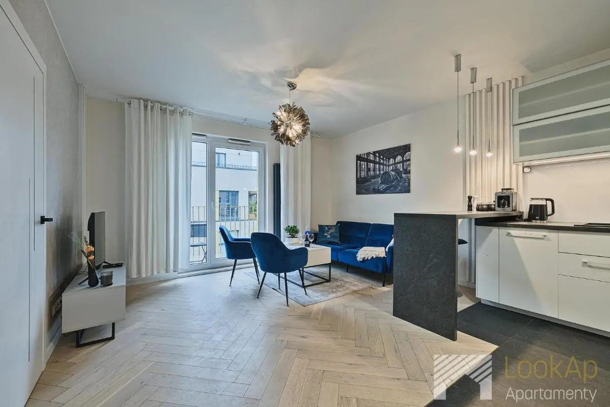 Image 3 of Fuzja Black&White by LookAp