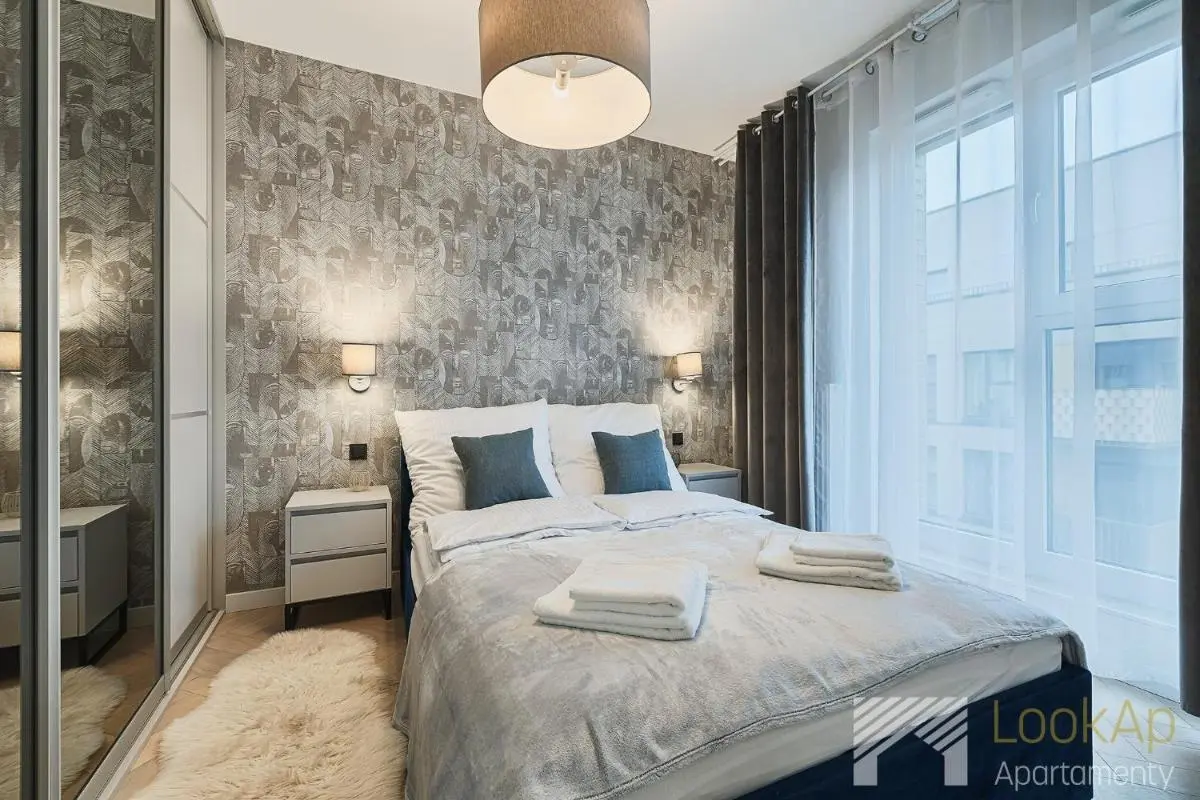 Image 1 of Fuzja Black&White by LookAp