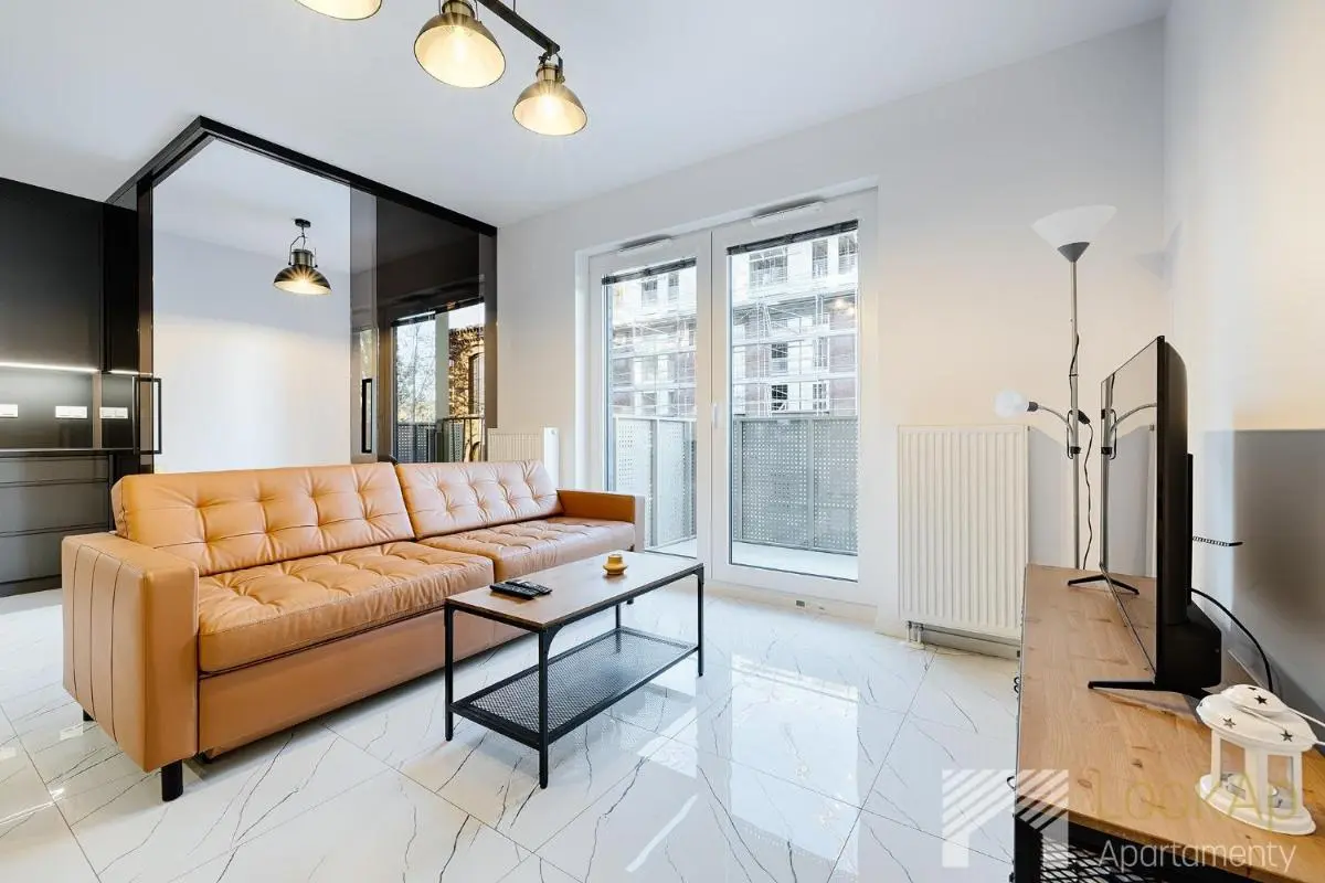 Image 1 of Fuzja V by LookAp