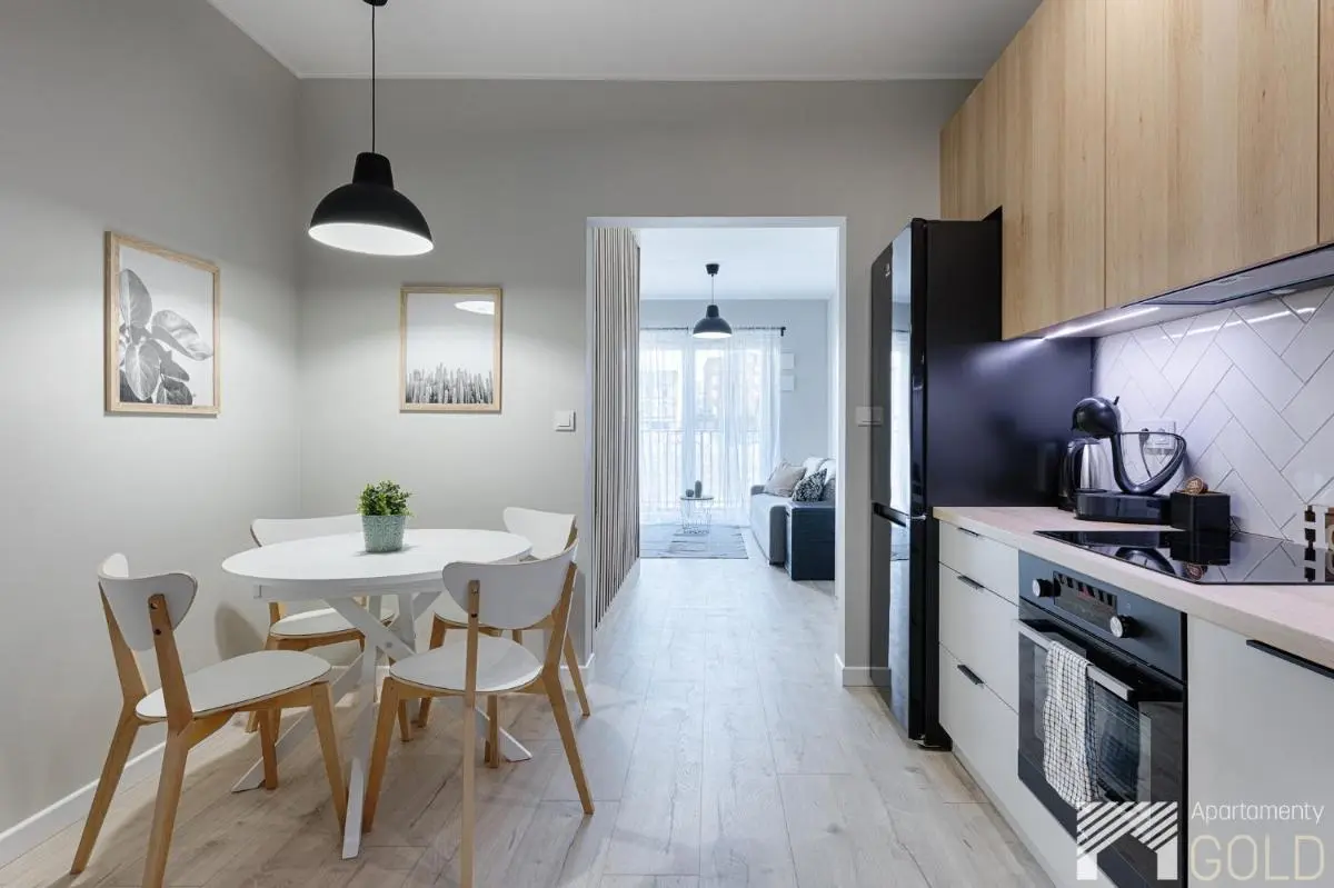 Image 3 of Gdańska Street by LookAp