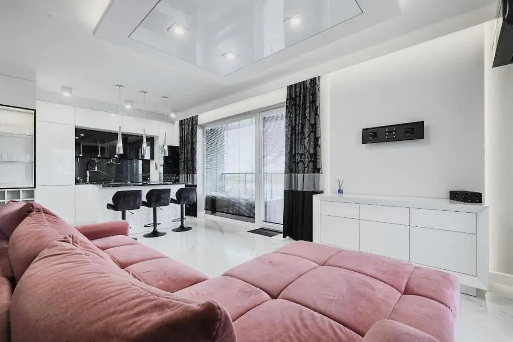 Image 4 of Glamour Apartment